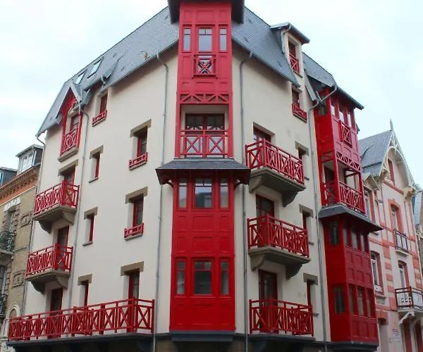 à 50m Rêves Ensoleillés Les Bains De *