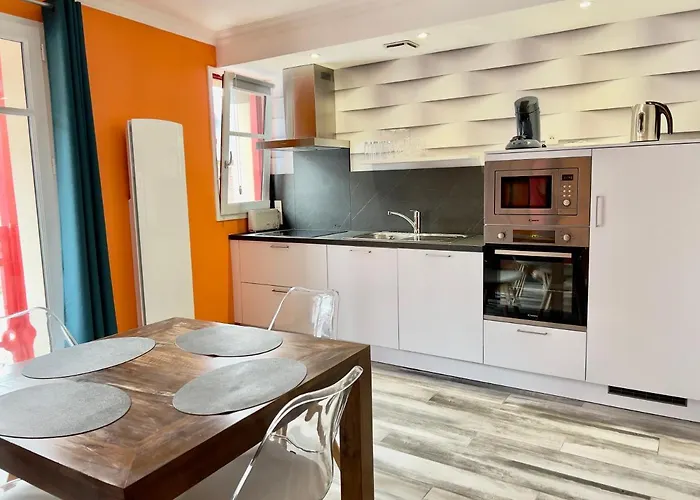 Appartement à 50m Rêves Ensoleillés Les Bains De *