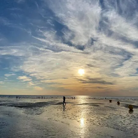 à 50m Rêves Ensoleillés Les Bains De Appartamento *